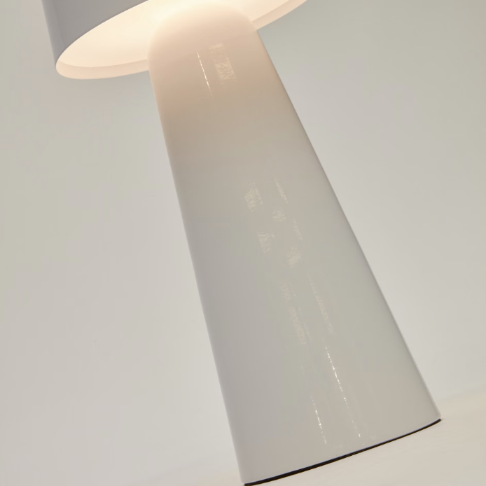 Lampe de table grand format Arenys en métal peint blanc