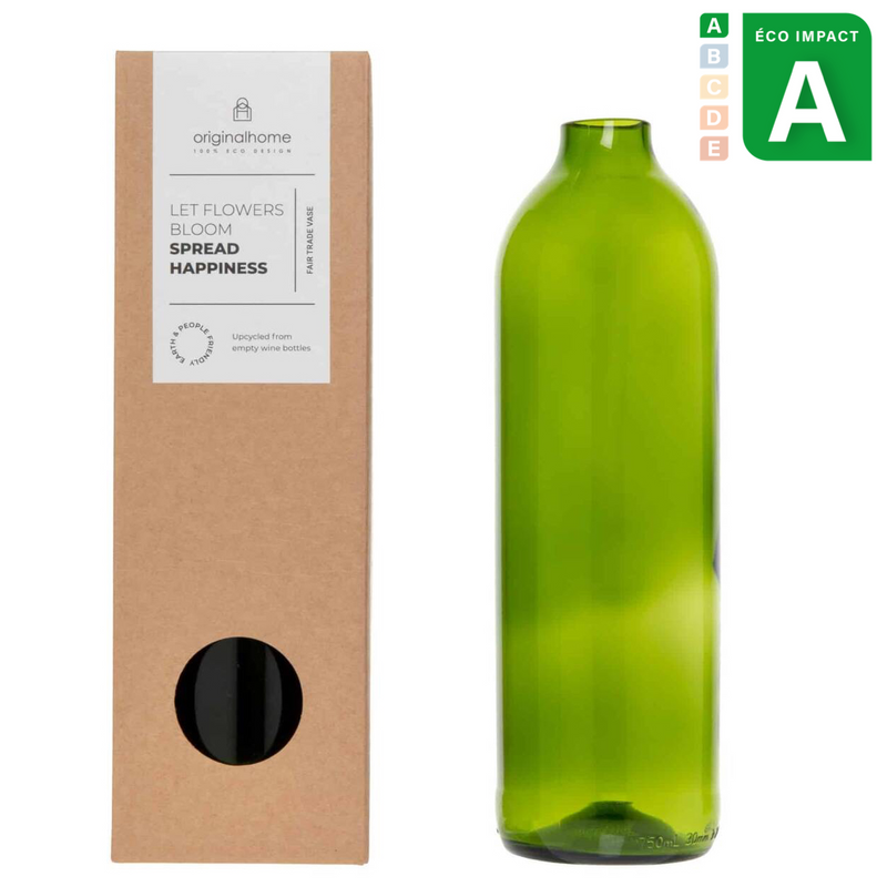 Carafe à eau en bouteille de vin recyclée
