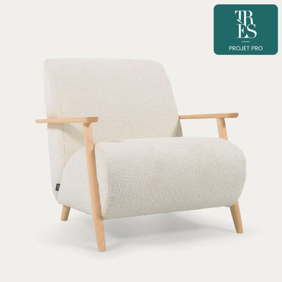 Fauteuil Meghan bouclette blanc et pieds en bois massif